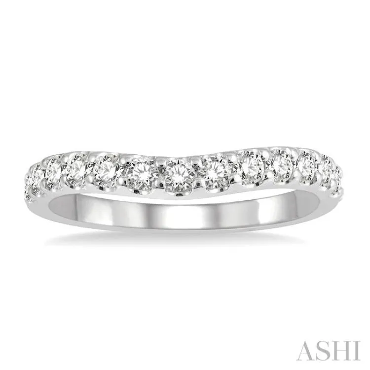 1/2 Ctw Arched Center Round Cut Diamond Wedding Band in 14K White Gold