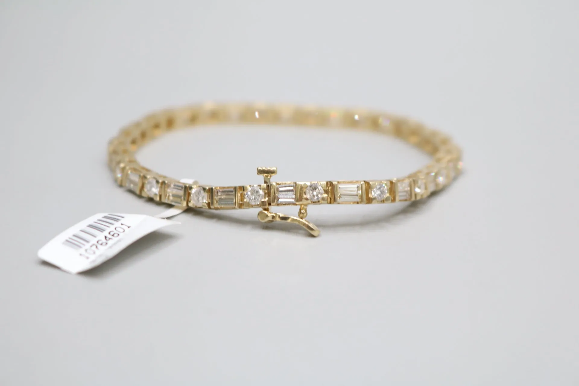 14K Yellow Gold Diamond Tennis Bracelet (3.78 CTW) (Local Pick-Up)