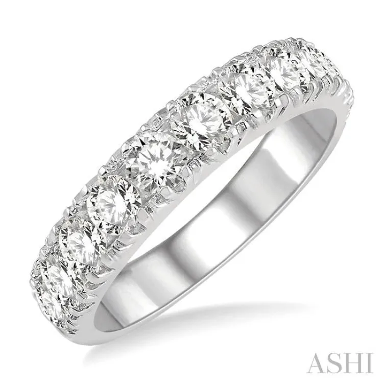 2 ctw 11 Stone Round Cut Diamond Wedding Band in 14K White Gold