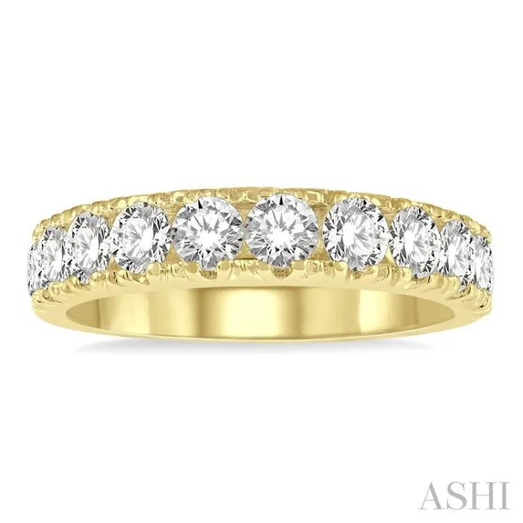 2 ctw 11 Stone Round Cut Diamond Wedding Band in 14K Yellow Gold