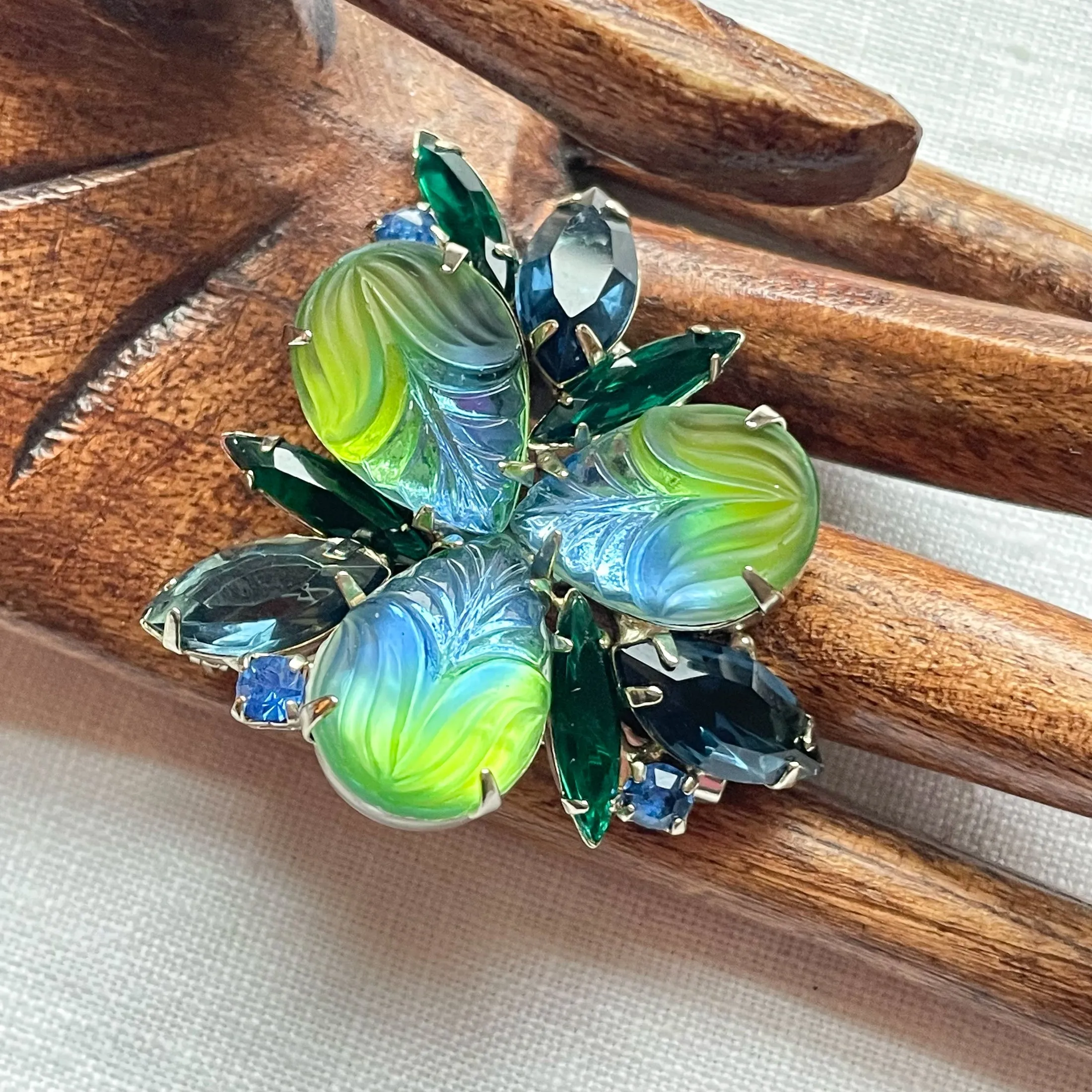 Beautiful Blue/Green Givre Art Glass Rhinestone Brooch