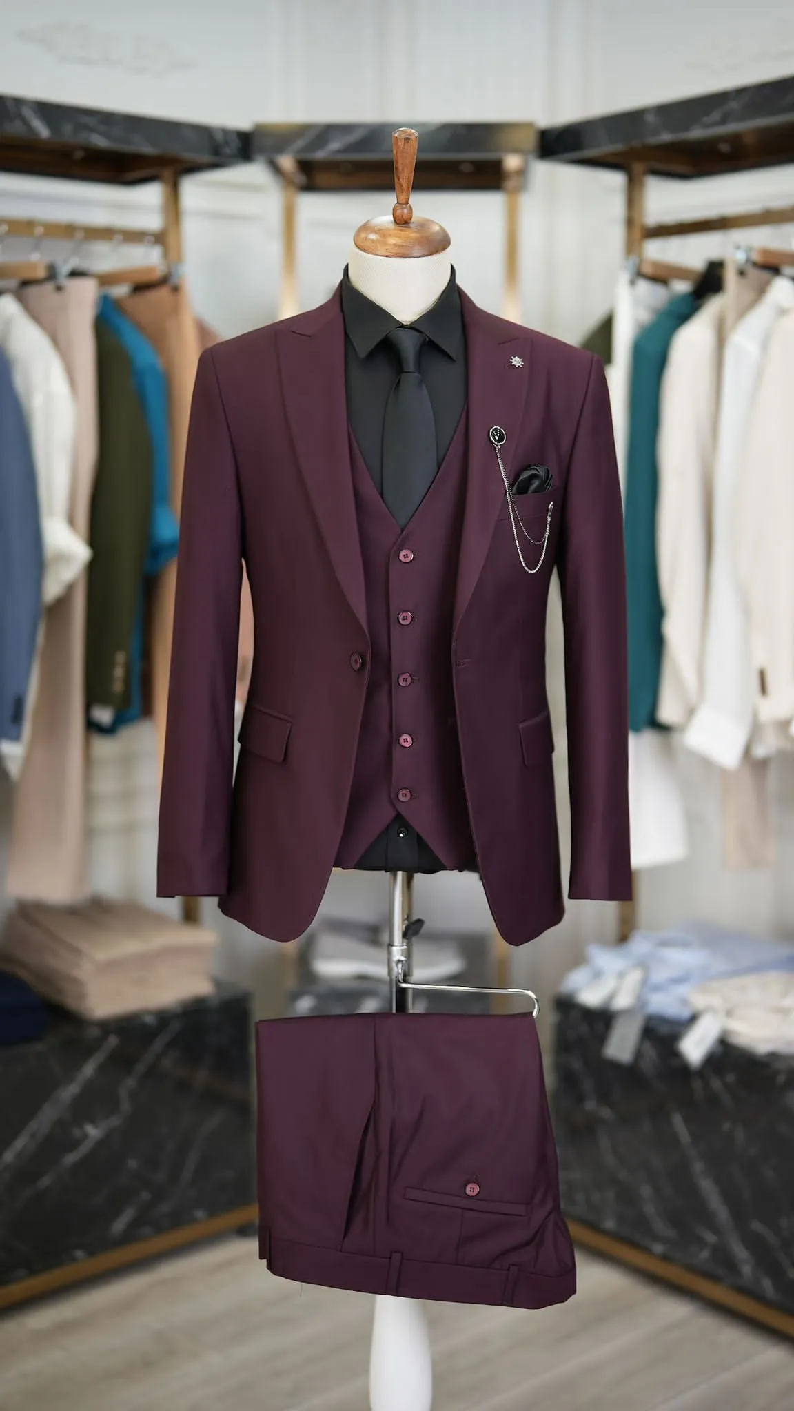 Burgundy Slim Fit Groom Wedding Suit for Men by GentWith.com