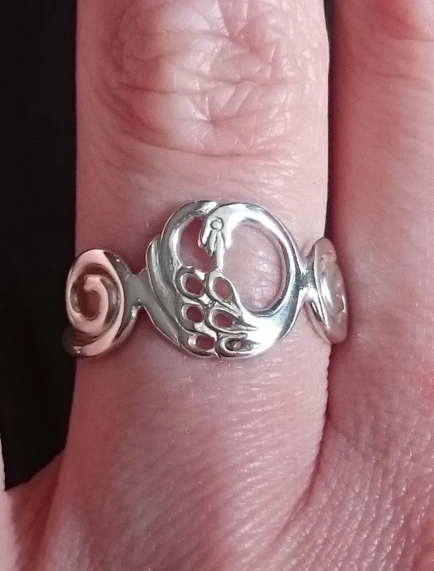 Children of Lir Disc Swan Ring