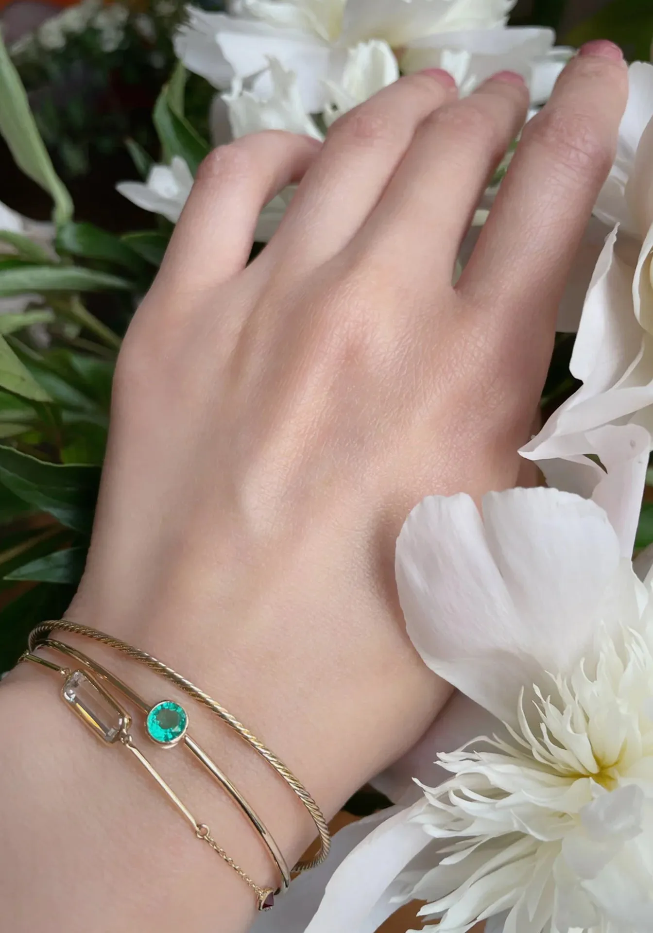 Eternity, 18K Yellow Gold   Emerald Bangle