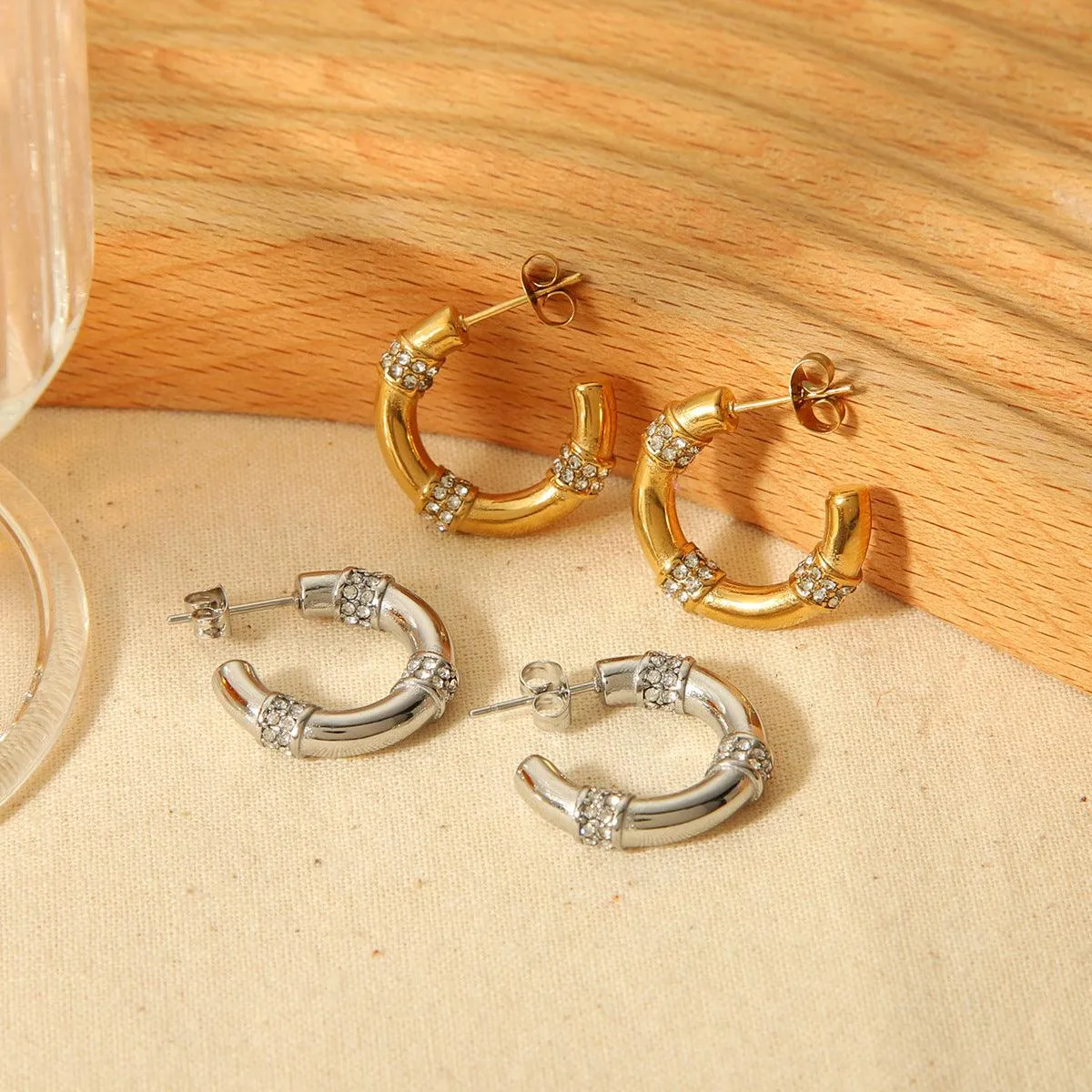 Gold-Plated Rhinestone Hoop Earrings – Trendy Geometric Design for Women