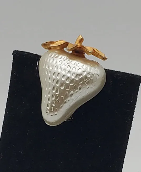 Jonette Jewelry - Pearl White and Gold Strawberry Brooch