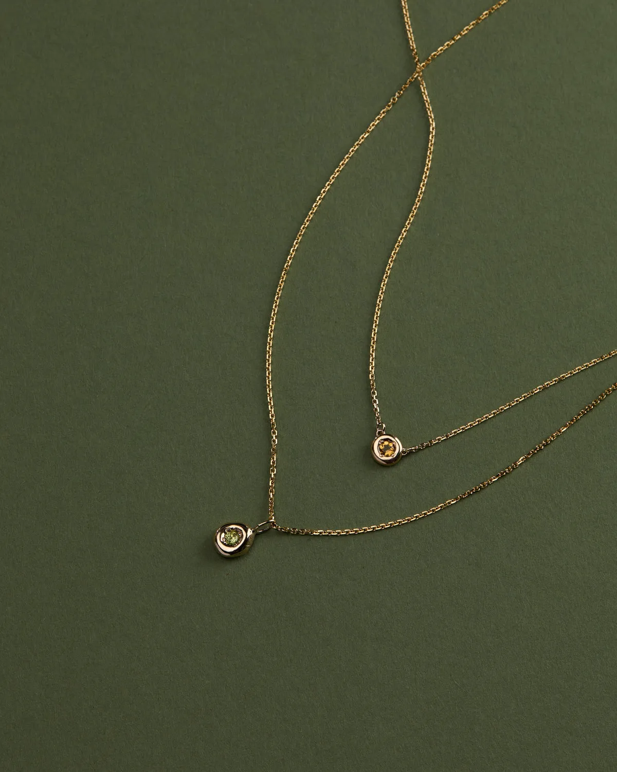 Pebble Stone Drop Pendant | Yellow Gold