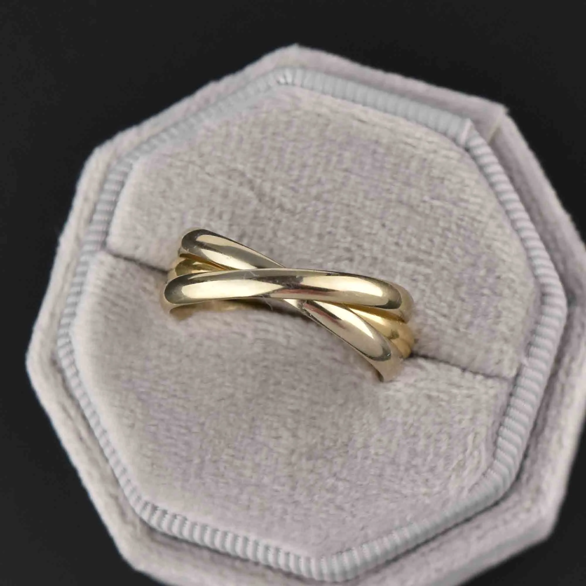 Vintage Trinity 3 Band Rolling Ring in 18K Gold